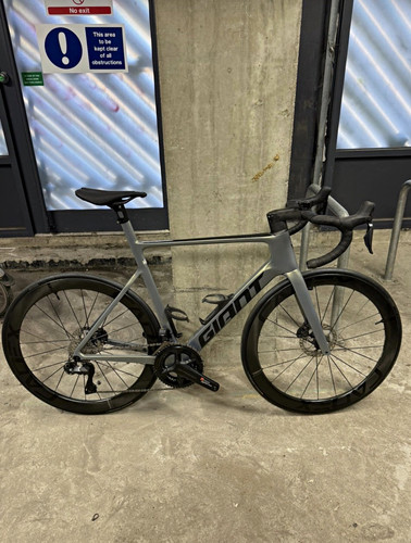Giant propel carbon - road, bike