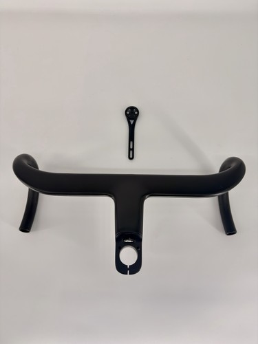 Carbon fibre integrated - carbon,