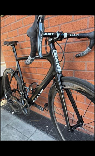 Giant propel road bike - road, carbon